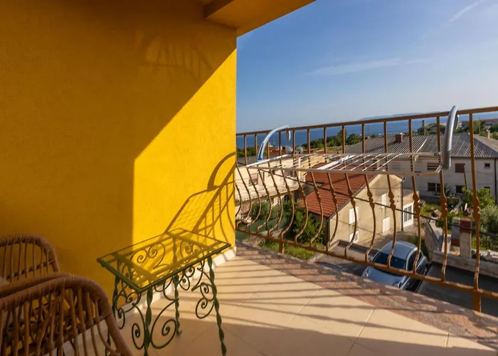 Апартаменты Adastra With Private Parking And Sea View Риека