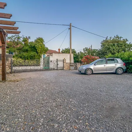 アパート Adastra With Private Parking And Sea View *