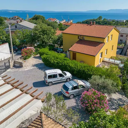 Lägenhet Adastra Apartments With Private Parking, Sea View And Floor Heating