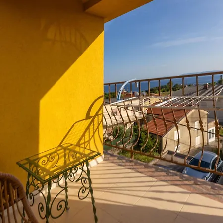 アパート Adastra With Private Parking And Sea View リエカ